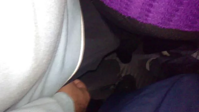 Bedava porno hiçbir kayıt Gözlüklü esmer genç parno izle webcam bir sybian sürmek